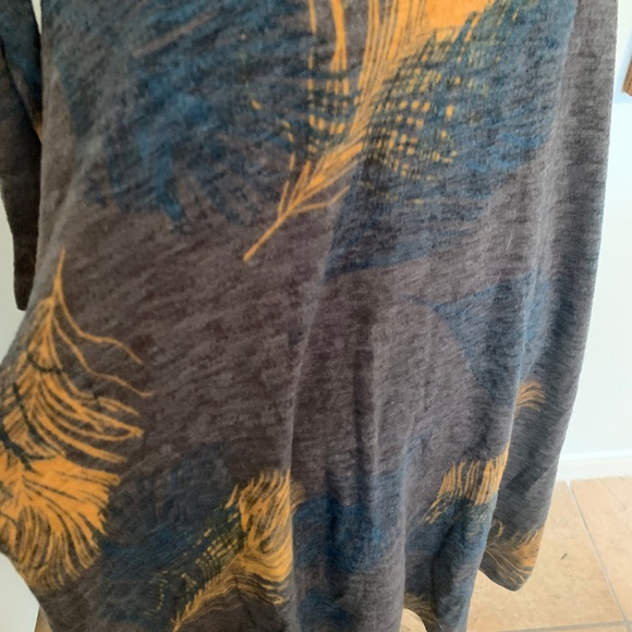 3/4 Sleeve Feather Dress - Picture 4 of 4